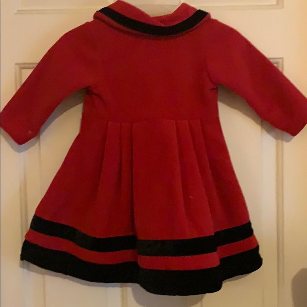 Red coat - Picture 4 of 5